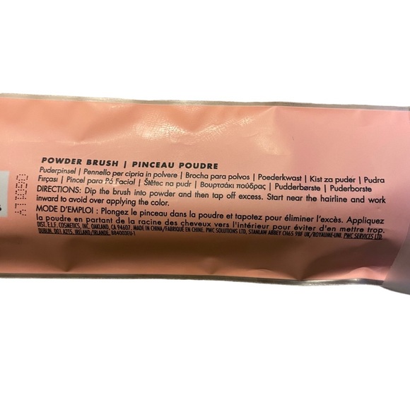 3/$12 𝅺ELF Powder Application Makeup Brush - Picture 3 of 3